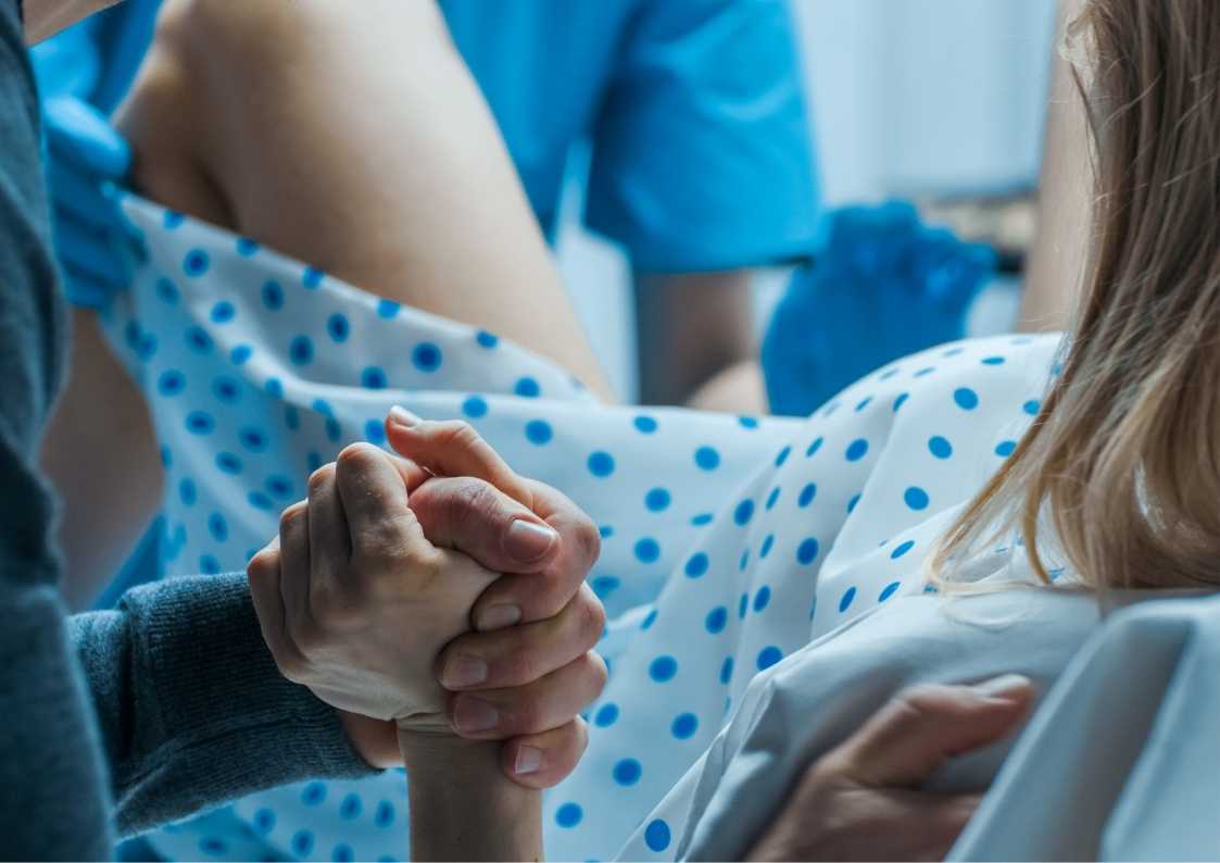 מהן זכויות האישה בעבודה לאחר לידה שקטה?